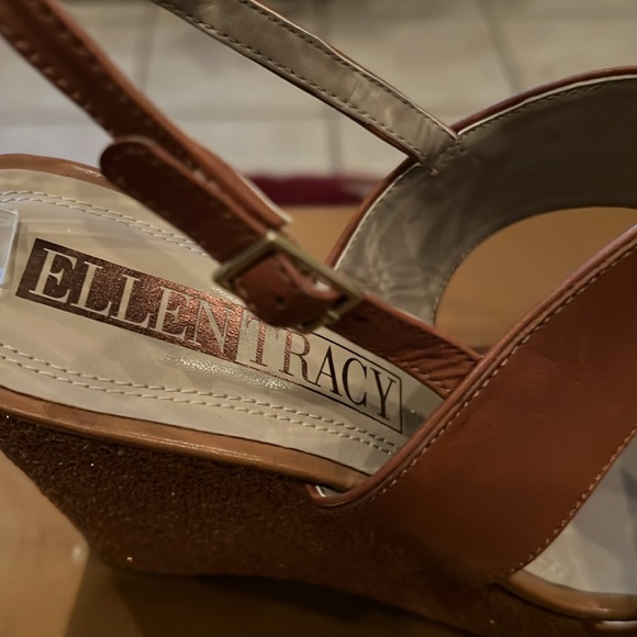 Ellen Tracy EB-Law Glitter Wedge Leather Sandals in Saddle Color Sz 7 1/2 - Picture 6 of 14